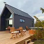 Sadama Petite With Private Mini Villa Heltermaa