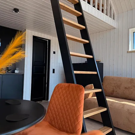 Sadama Petite With Private Mini