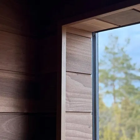 Sadama Petite With Private Mini