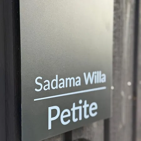 Sadama Petite With Private Mini Heltermaa