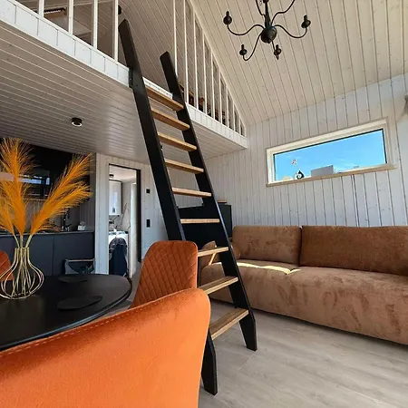 Sadama Petite With Private Mini Βίλα