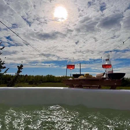 Sadama Petite With Private Mini *