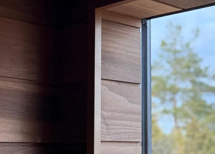 Sadama Petite With Private Mini