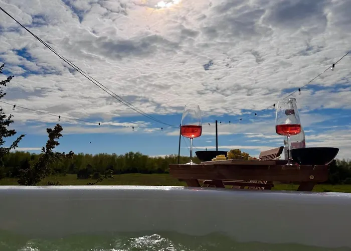 Sadama Petite With Private Mini *